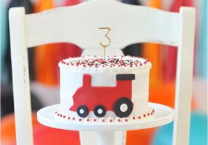 Homemade Thomas the Train Party Decorations 180 Best Choo Choo I M 2 Birthday Party Ideas Images On Pinterest