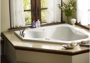 Jacuzzi Bathtubs Designs Step or No Step Can T Decide Not Sure How It Will Work