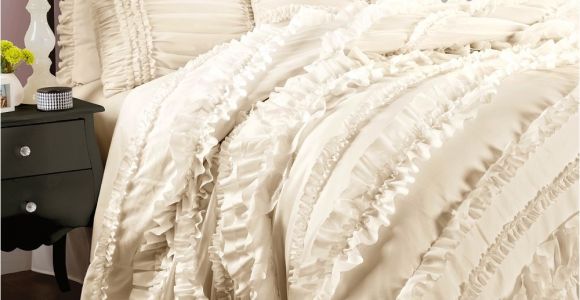 Lush Decor Belle 4-piece Comforter Set Queen Ivory Add New Life to Your Bedroom with This Flirty Feminine Four Piece