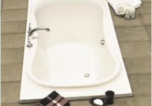 Maax New town Whirlpool Bathtub Beautiful Baths