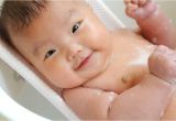 Modern Baby Bathtub Baby’s First Bath How to Bathe A Newborn