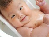 Modern Baby Bathtub Baby’s First Bath How to Bathe A Newborn