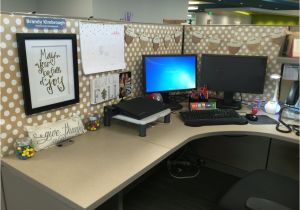 Office Cubicle Decorating Kits Cool Cubicle Ideas Funny Christmas Decorating Must Have Accessories