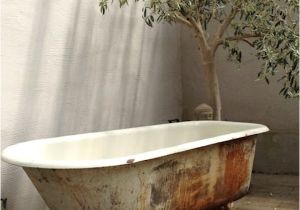 Outdoor Clawfoot Bathtub 27 Outdoor Bathroom Designs for Your Home