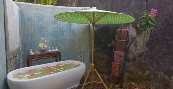 Outdoor Garden Bathtub Clawfoot Tub Outside with Heater Outdoor Tub