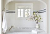 Painting Bathtub Surround the 25 Best Bathtub Surround Ideas On Pinterest