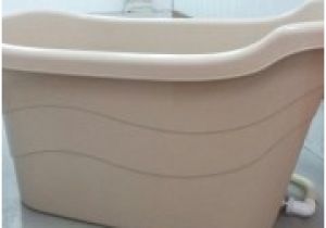 Portable Bathtub with Drain Plastic Cold or Hot soak Adult Bathtub Singapore Bathroom