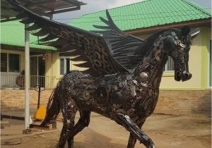 Recycled Metal Sculptures Garden Art Pegasus Statue Sculpture Life Size Scrap Metal Art Hurda Metal