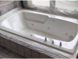 Reglaze Jacuzzi Tub Expert Bathtub Refinishing & Reglazing In St Charles Il