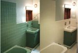 Reglaze Tub before and after the Cabindo Diy Tub and Tile Reglazing