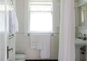 Remodelista Bathtubs Expert Advice 10 Tips for Transforming A Rental Bath