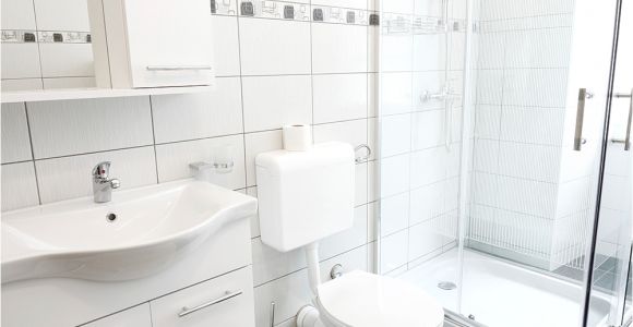 Small Bathtubs Brisbane Renovating Small Bathrooms Brisbane Bats Bathroom & Tiling