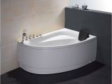 Small Freestanding Bathtubs Uk 20 Best Small Bathtubs to Buy In 2019