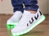 Sneakers that Light Up 2017 New Men Fashion Luminous Shoes High top Led Lights Usb Charging