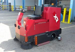 Tomcat Magnum Floor Scrubber Scrubber Drier Hire and Scrubber Drier Sweeper Combination Hire