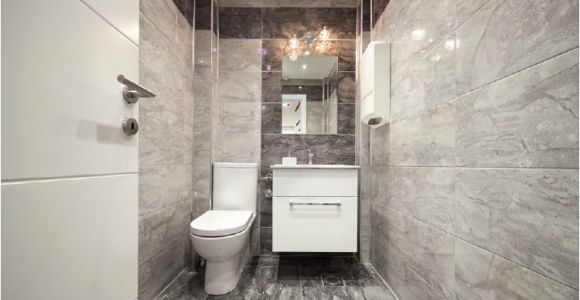 Types Of Bathtub In India 4 Best Bathroom Flooring Options for Indian Homes
