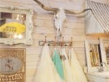 Western Decor Stores In Texas Rustic Barnwood Decorating Ideas Americana Decor and Upcycling