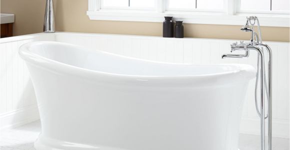 What are Acrylic Bathtubs 67" Alvaro Acrylic Slipper Tub Bathtubs Bathroom