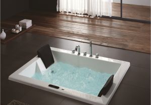 What is A Whirlpool Bathtub astoria Luxury Whirlpool Tub