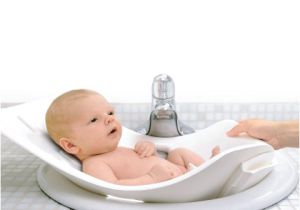 Which Baby Bath Tub Puj Tub soft Foldable Infant Bath Tub Tar