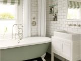 White Claw Foot Bathtub the Sleek Beauty Of Round Bathtubs